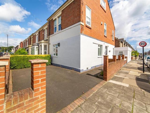 Flat for sale in Byker, Newcastle upon Tyne