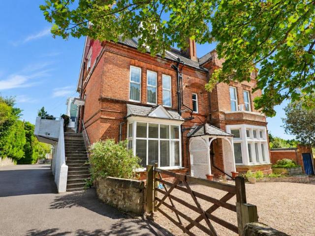 Flat for sale in West Marina, Guestling Green