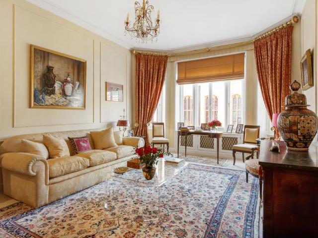 Flat for sale in Notting Hill, Greater London
