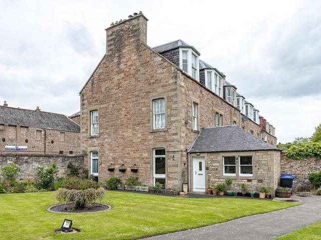 Flat for sale in Jedburgh, Scotland