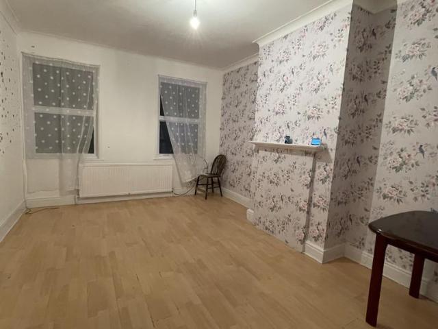 Flat for sale in Burnt Oak, Greater London