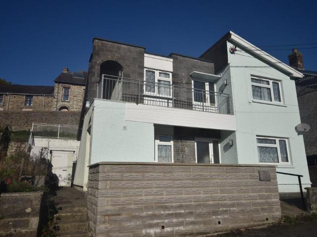 Flat for sale in Llandysul