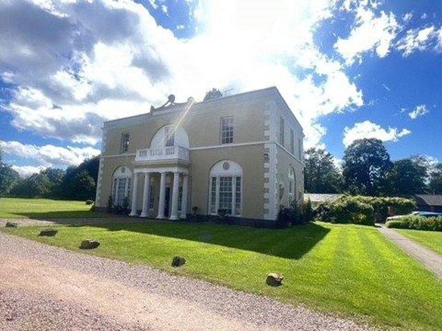Flat for sale in Holt End, Bromsgrove
