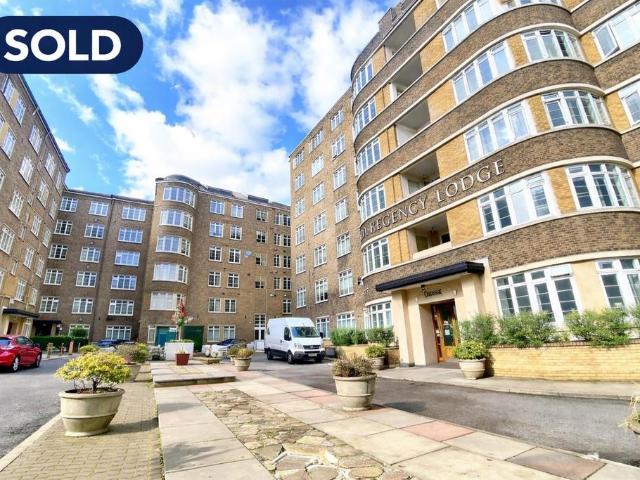 Flat for sale in Belsize Park, Primrose Hill