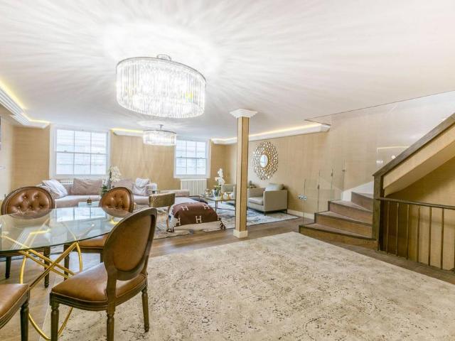 Flat for sale in Knightsbridge, Isle Of Man