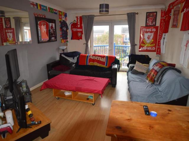 Flat for sale in Hulme, Georgia