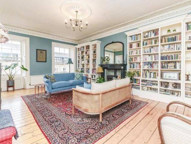 Flat for sale in New Town, Scotland