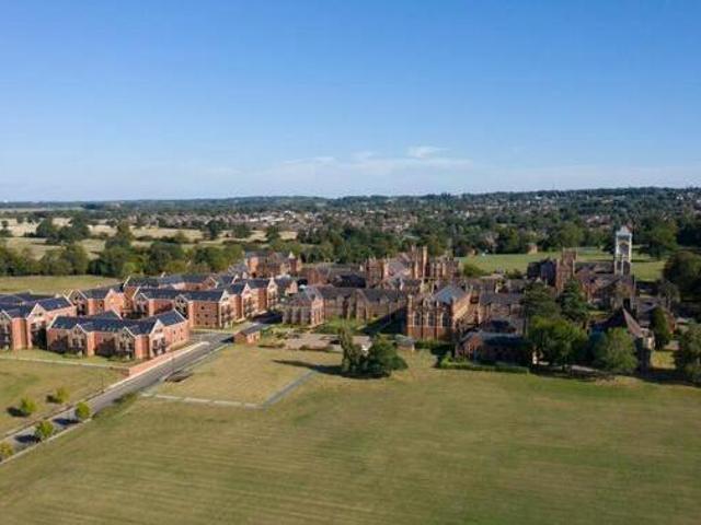 House for sale in Bushey