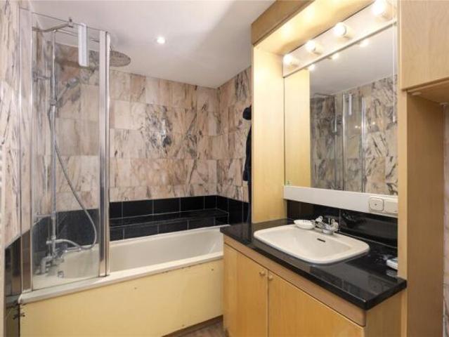 Flat for sale in Chelsea, Greater London