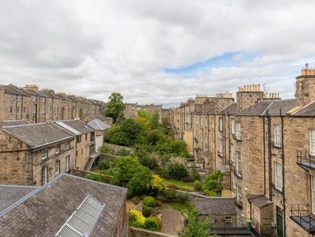 Flat for sale in Silvermills, New Town