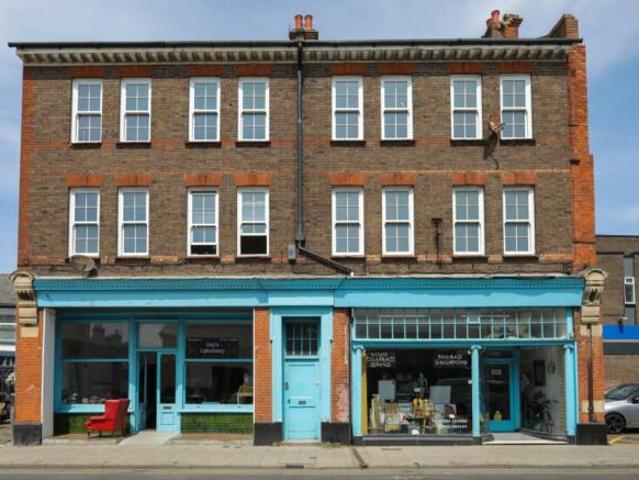 Flat for sale in Herne, Kent