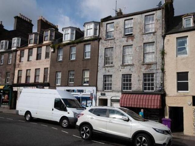 House for sale in Montrose