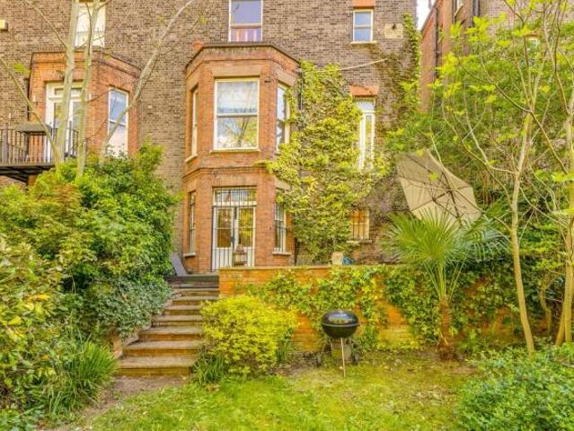 Flat for sale in Hampstead, Greater London
