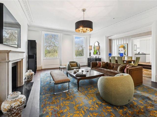 Flat for sale in South Kensington