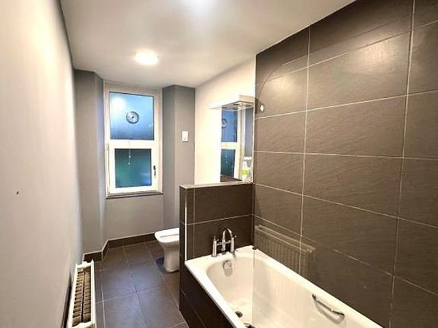 Apartment for rent in Hillhead, Scotland