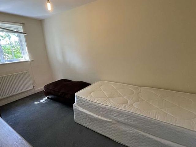Apartment for rent in Burley, West Yorkshire