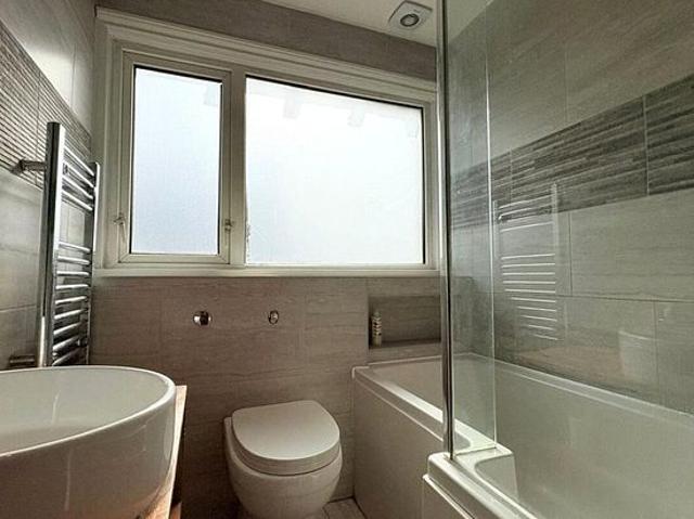 Apartment for rent in Allerton, Calderstones