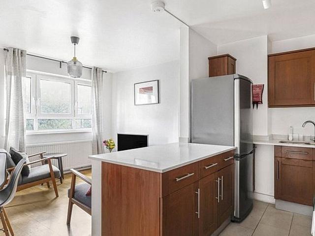 Apartment for rent in Fulham, Walham Green