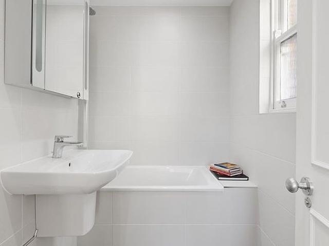 Apartment for rent in Hyde Park, West Yorkshire