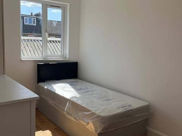 Apartment for rent in London Borough of Croydon, Greater London