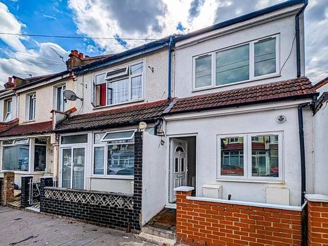 Apartment for rent in London Borough of Croydon, Greater London