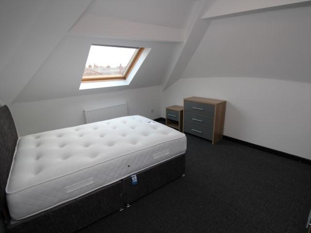 Room for rent in Calderstones