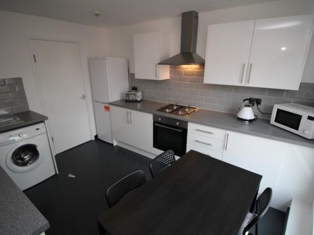 Room for rent in Calderstones