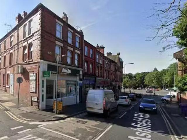 House for rent in Calderstones