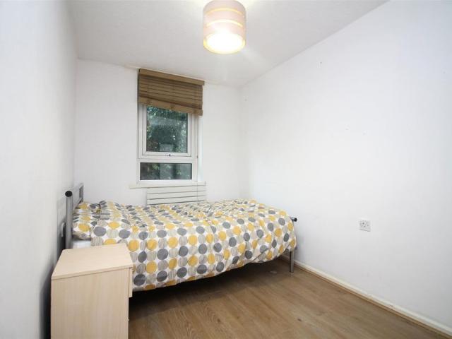 Apartment for rent in Bromley-by-Bow, Poplar Grove