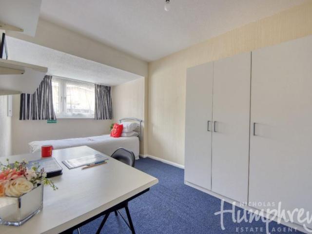 Apartment for rent in St. Mildred's, The Bridge