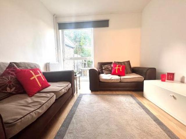 Apartment for rent in Hales Place, The Bridge