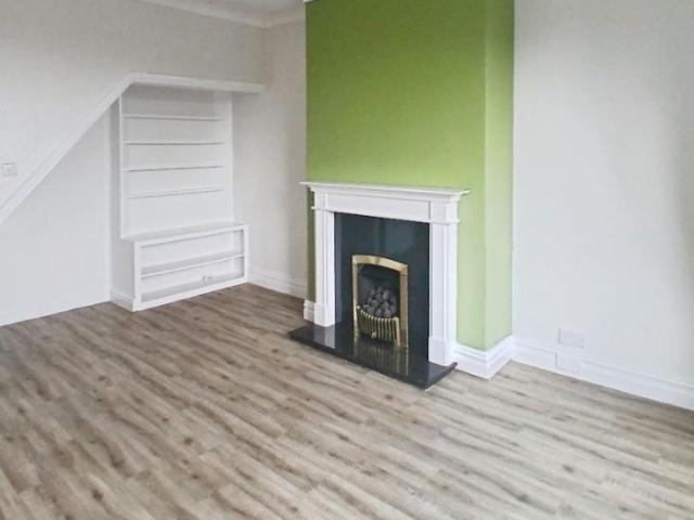 Apartment for rent in Clifton, West Yorkshire