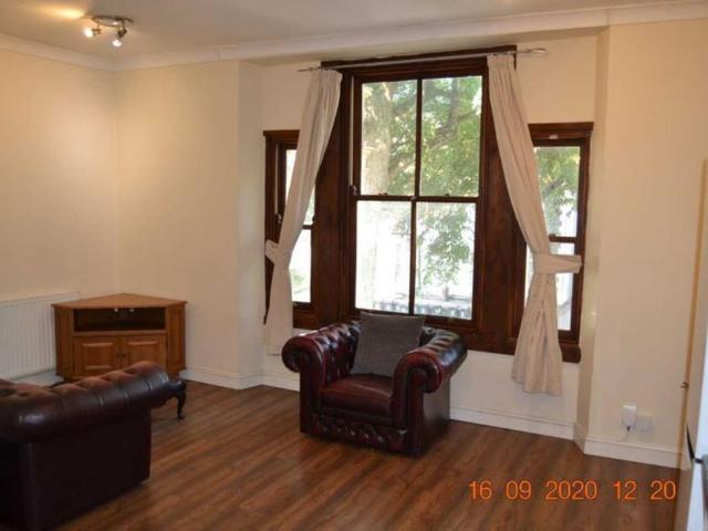 Apartment for rent in Plasnewydd, Falcon Lodge