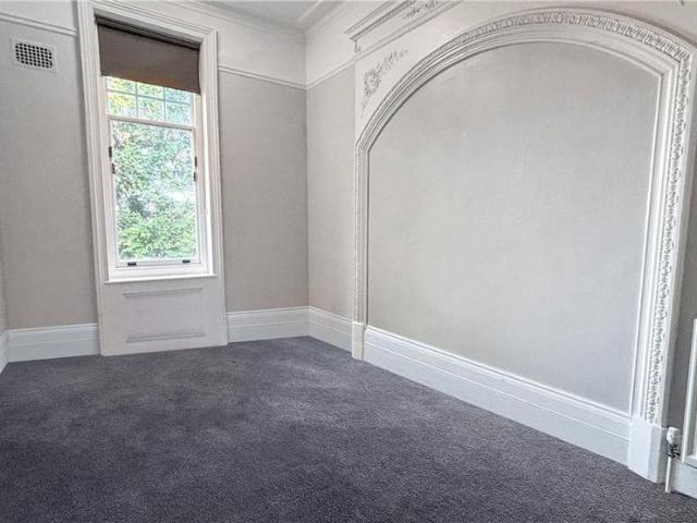 Flat for rent in Sevenoaks, The Butts