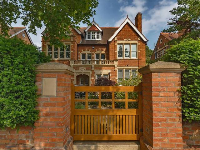 Flat for rent in The Slade, Oxfordshire