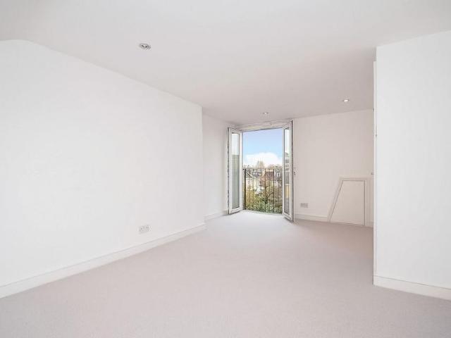 Apartment for rent in London Borough of Wandsworth, Greater London