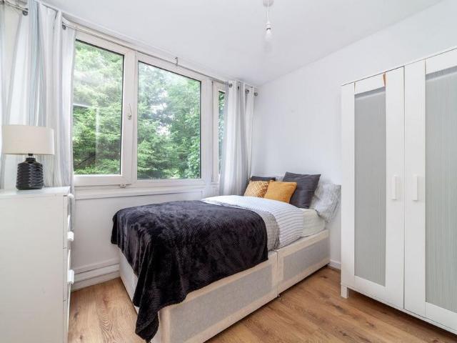 Apartment for rent in Roehampton, Greater London