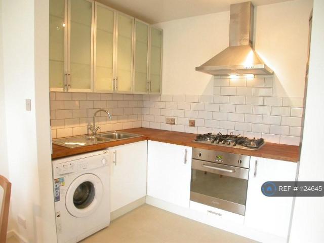 Flat for rent in Clapham, Greater London