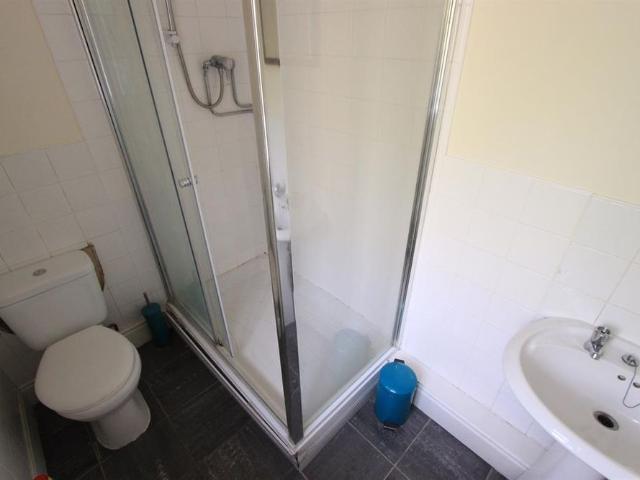 Apartment for rent in Sharrow Vale, Isle Of Man