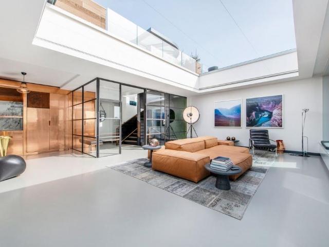 Flat for rent in Bayswater, Greater London