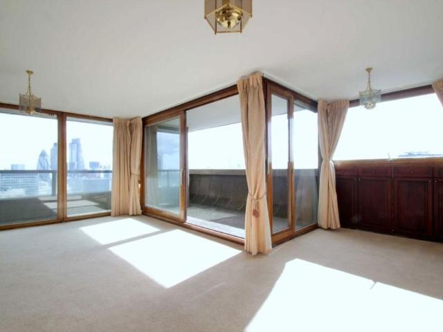 Apartment for rent in Lyons, Greater London