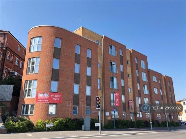 Apartment for rent in The Polygon, City Of Southampton
