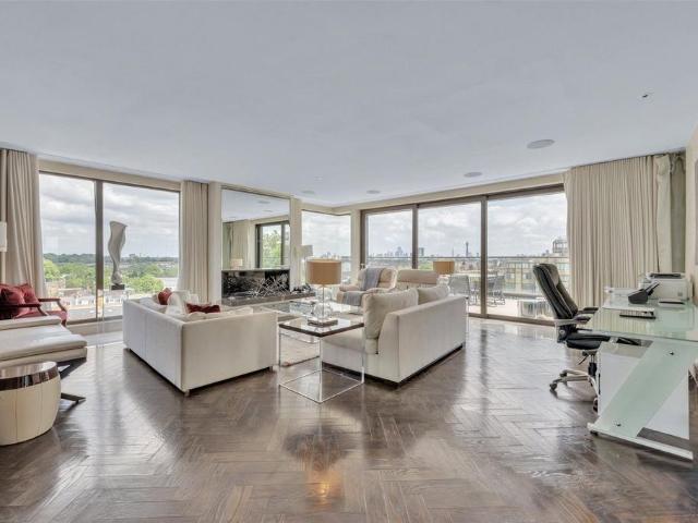 Flat for rent in City of Westminster, Greater London