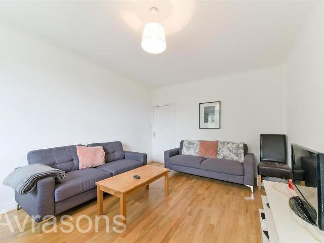 Apartment for rent in London Borough of Lambeth, Greater London