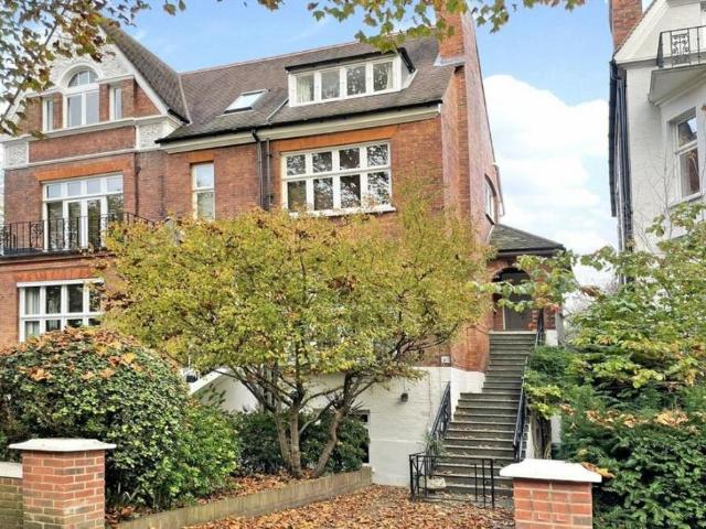 Flat for rent in Belsize Park, Greater London