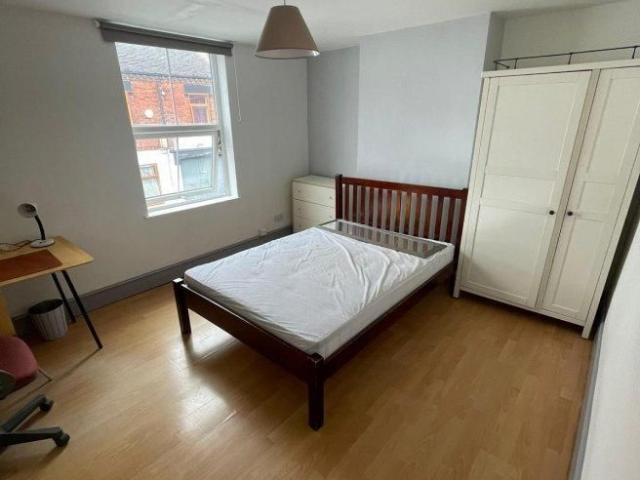 Room for rent in Seaford, Iford