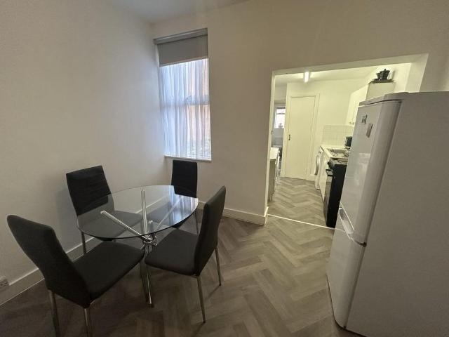 Apartment for rent in Victoria, Greater London