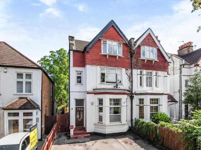 Flat for rent in Bromley, Shortlands