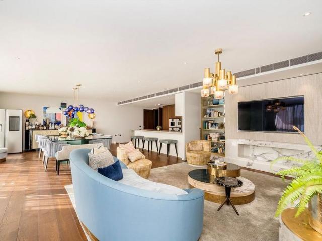 Apartment for rent in Chelsea Waterfront, Greater London