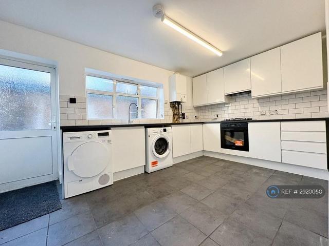 Flat for rent in Archway, Greater London
